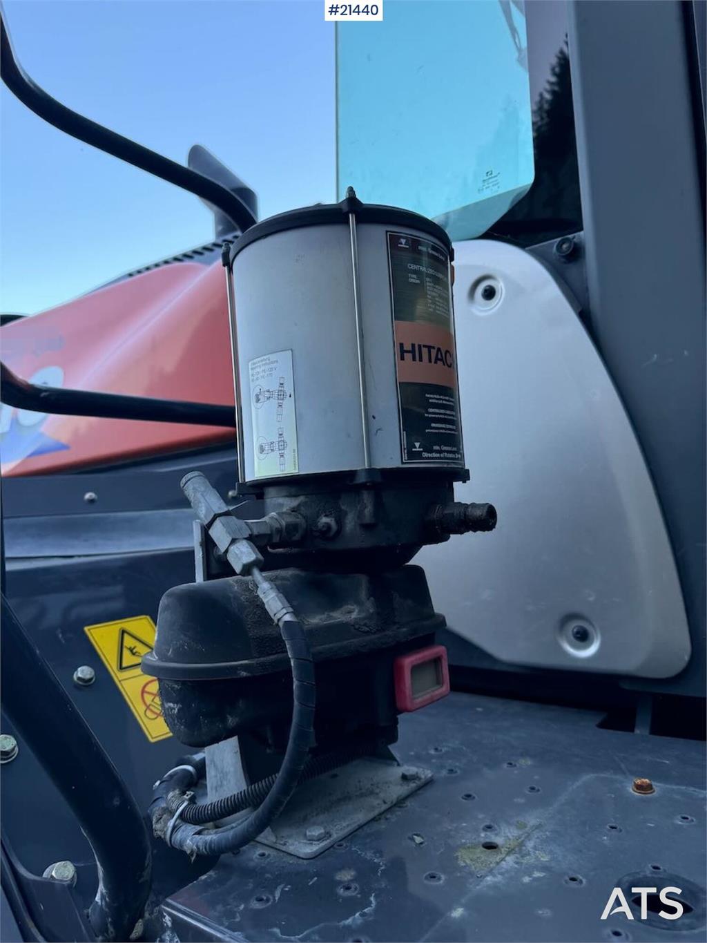 Hitachi ZW310 Wheel Loader with/Bucket. 3400 Hours!