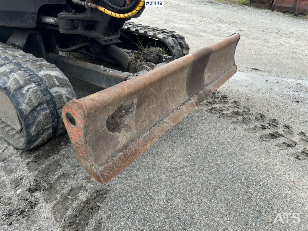 Kubota U35-3 Tracked excavator w/ 3 buckets WATCH VIDEO