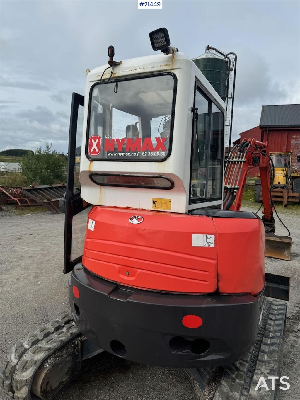 Kubota U35-3 Tracked excavator w/ 3 buckets WATCH VIDEO