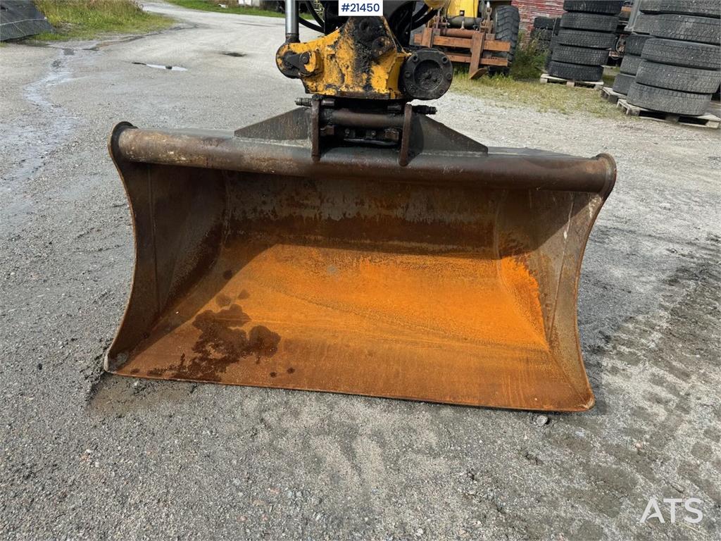 Kubota KX057-4 Tracked excavator w/ sanding bucket and ro