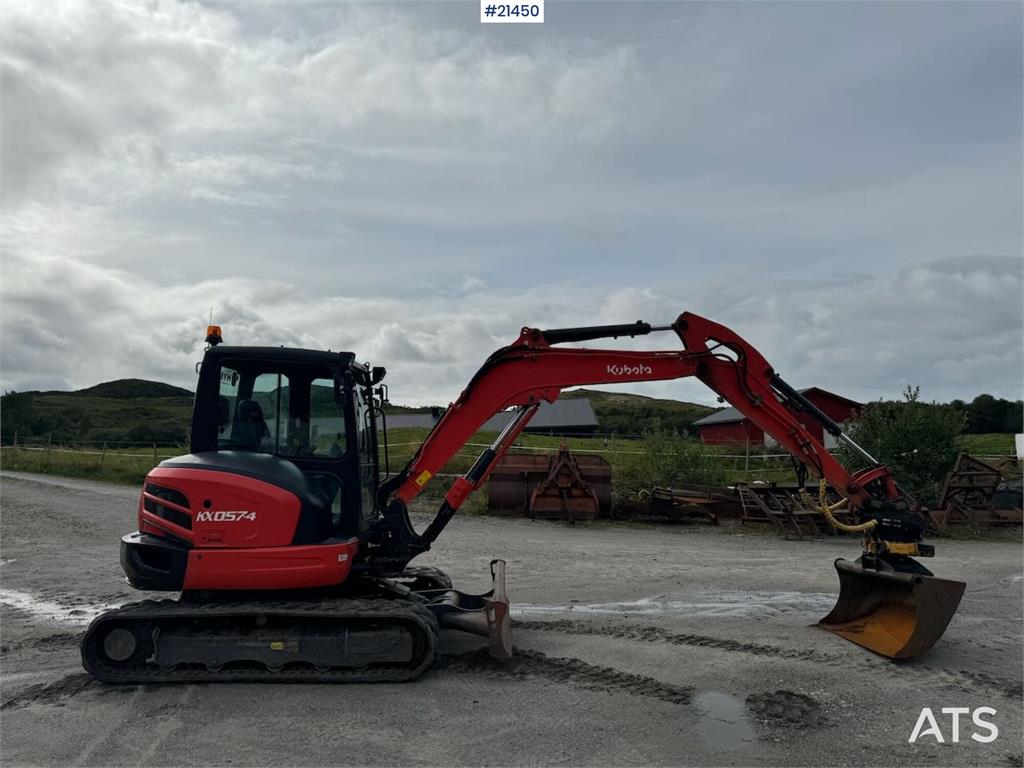 Kubota KX057-4 Tracked excavator w/ sanding bucket and ro