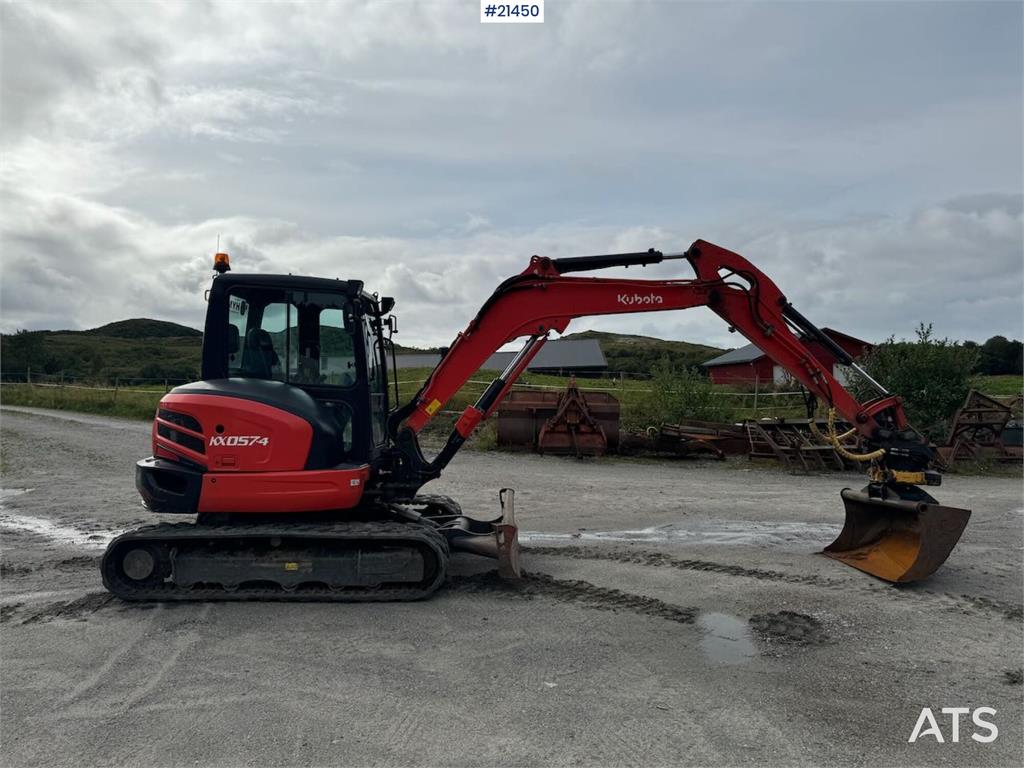 Kubota KX057-4 Tracked excavator w/ sanding bucket and ro