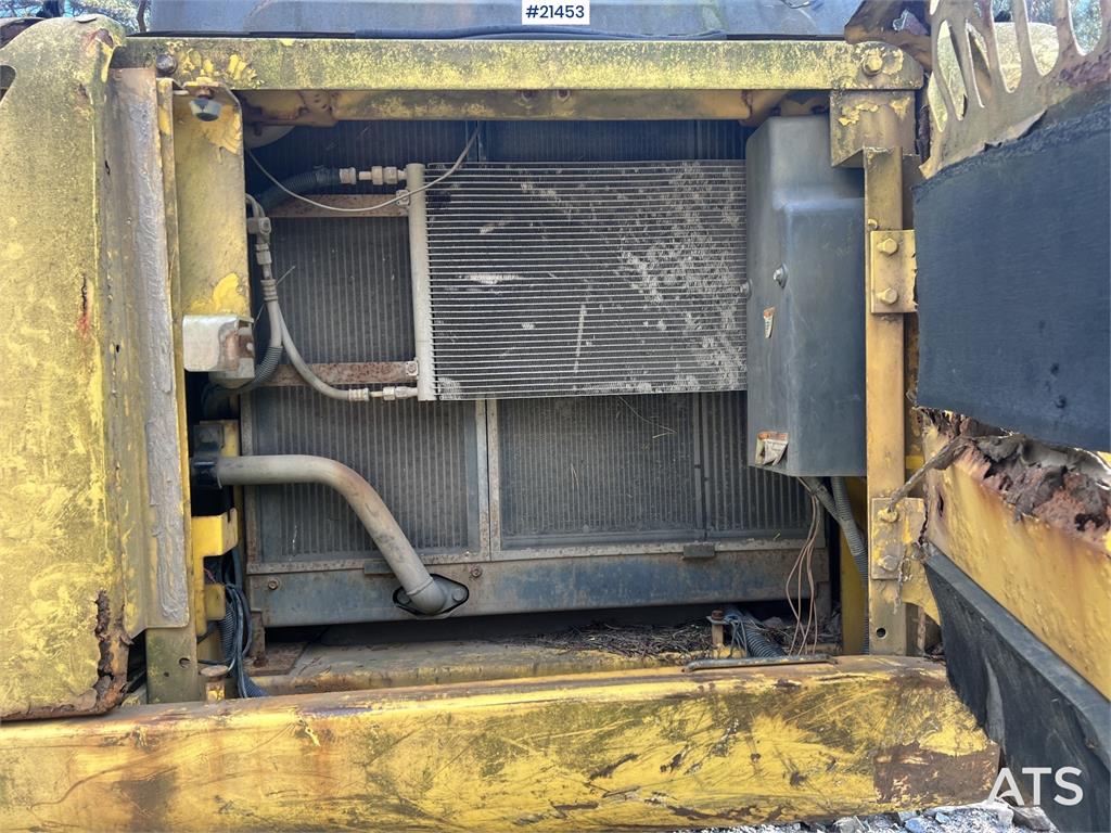 New Holland E215 Excavator