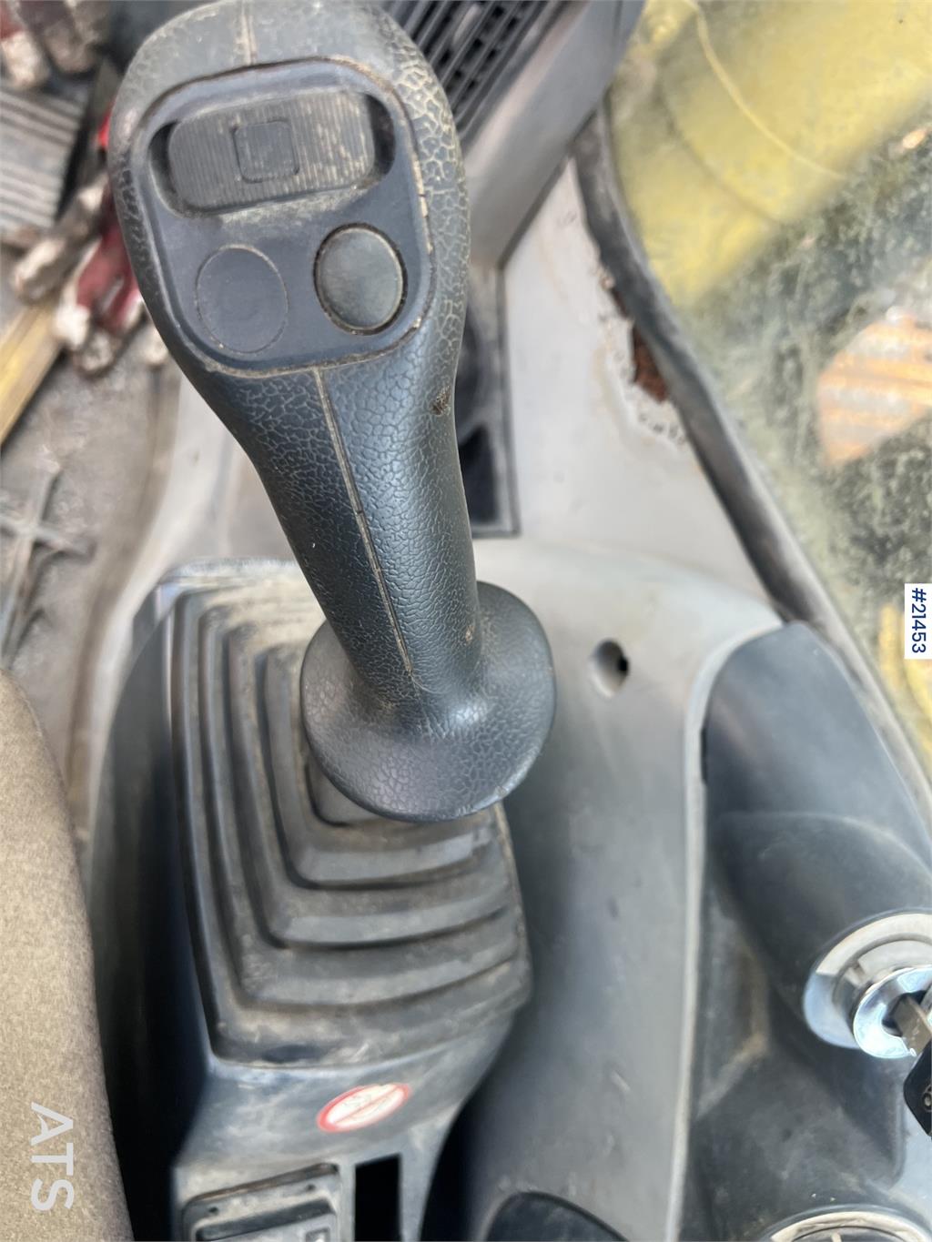 New Holland E215 Excavator