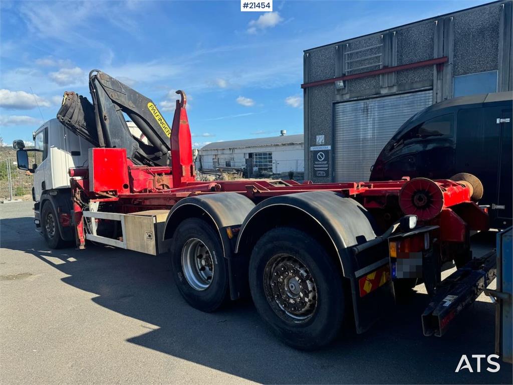 Scania P340 Hook/crane truck 23 t/m Palfinger crane