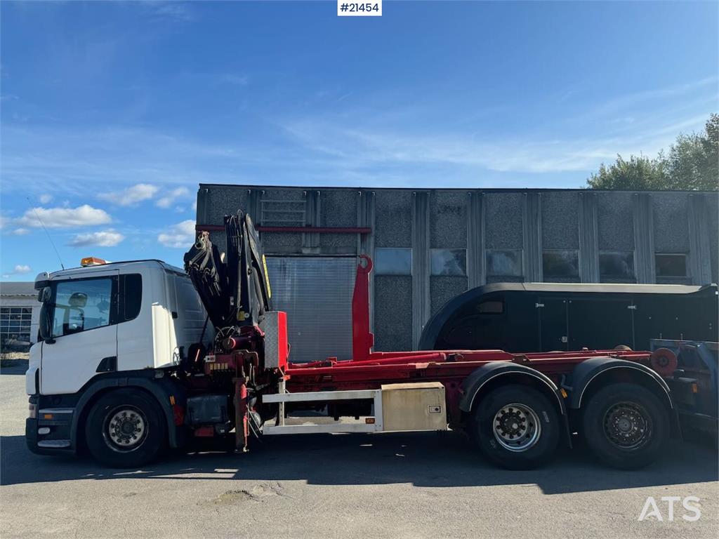 Scania P340 Hook/crane truck 23 t/m Palfinger crane