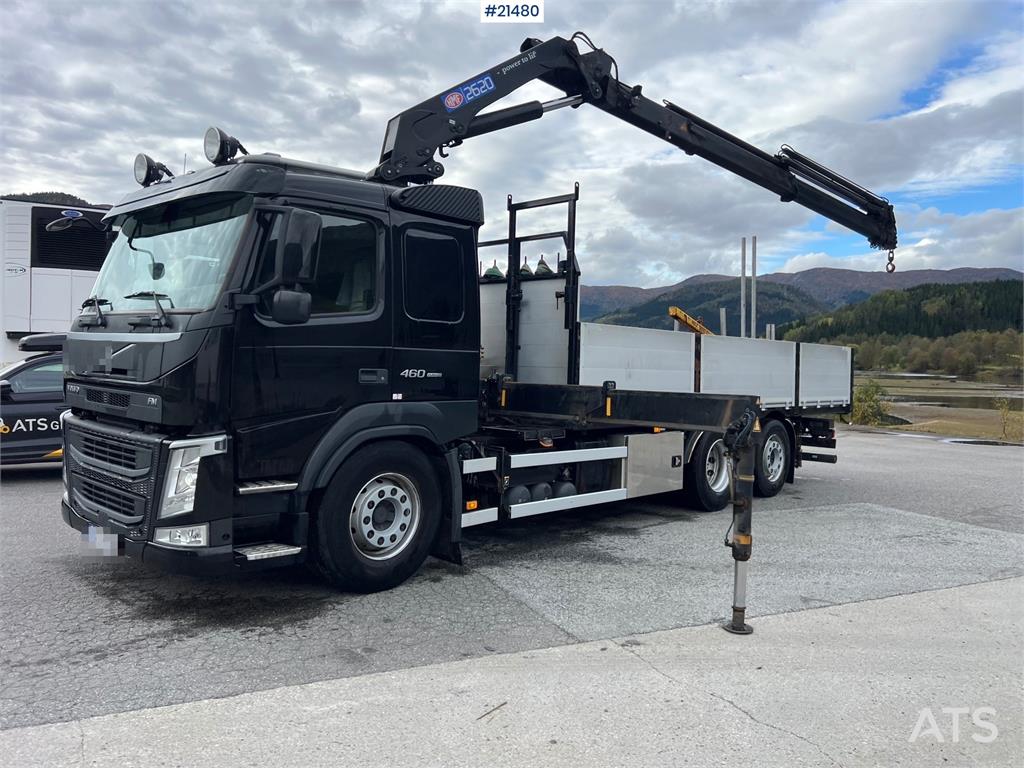 Volvo FM460 6x2 Crane Truck w/ 26t/m HMF crane