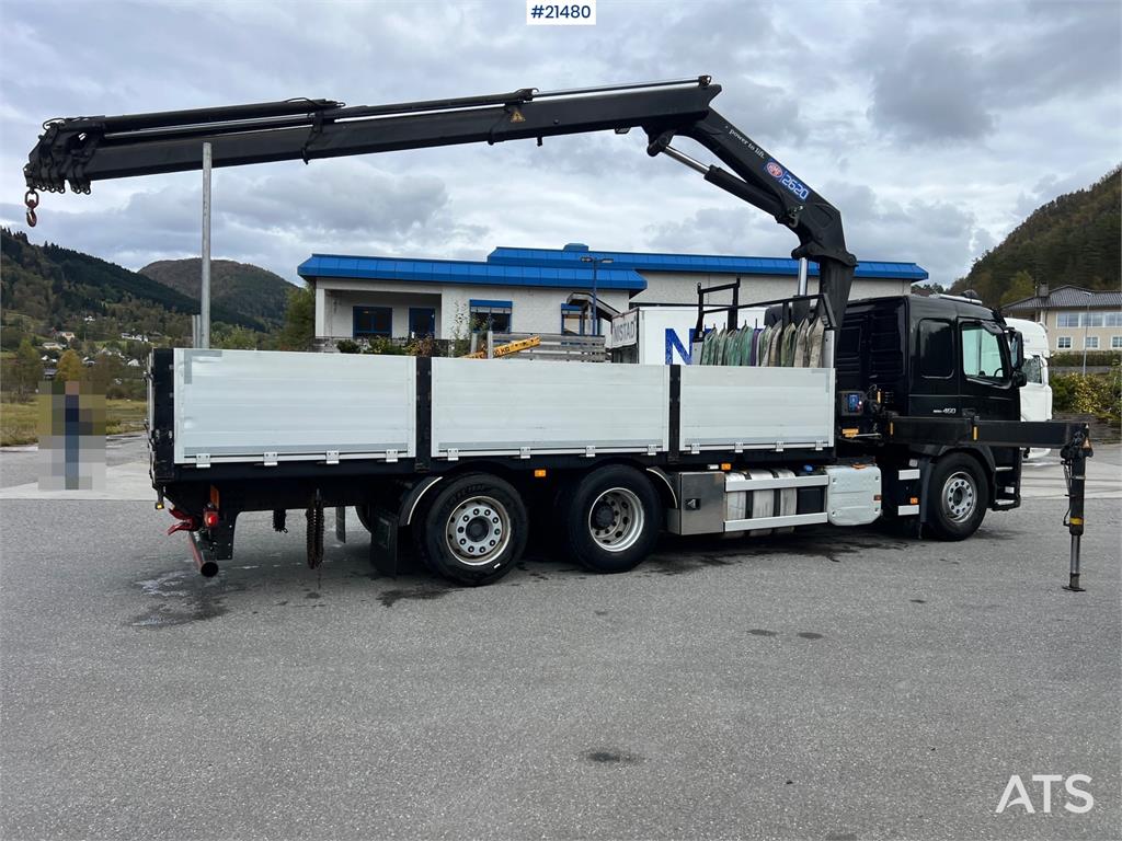 Volvo FM460 6x2 Crane Truck w/ 26t/m HMF crane