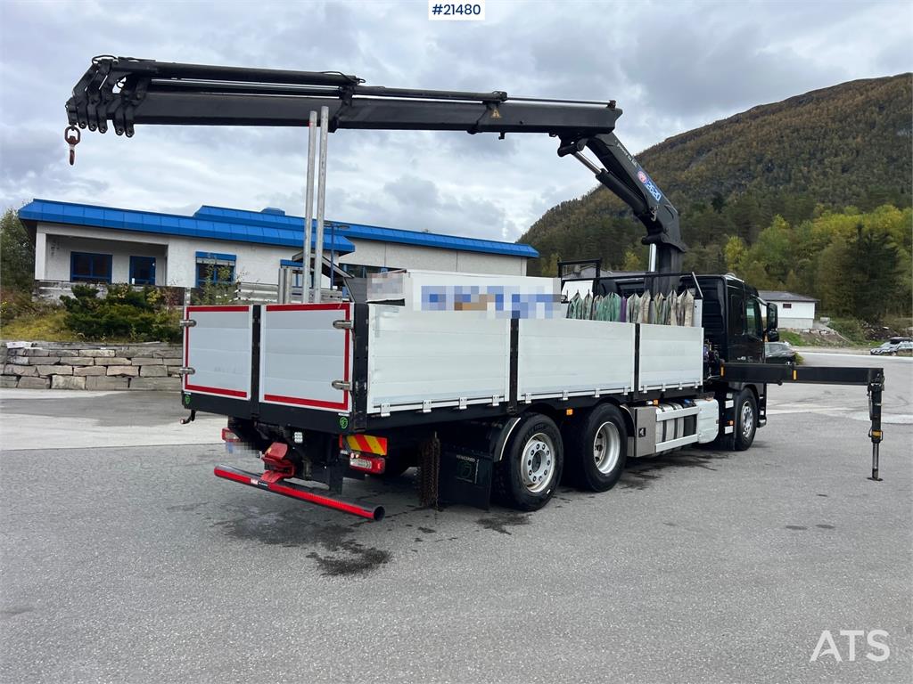 Volvo FM460 6x2 Crane Truck w/ 26t/m HMF crane