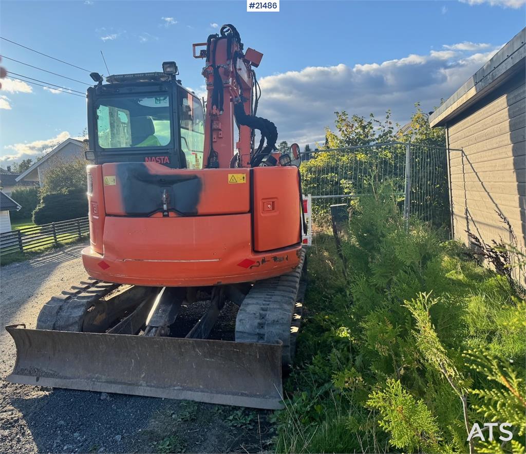 Hitachi ZX85US-5A w/ Rototilt and 2 buckets.