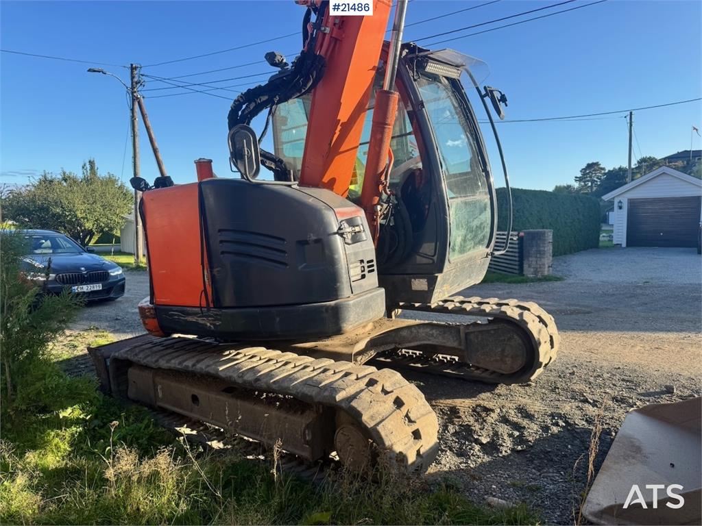 Hitachi ZX85US-5A w/ Rototilt and 2 buckets.
