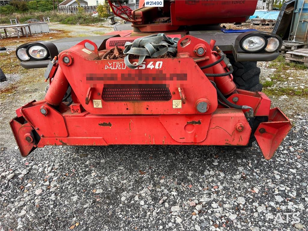 Manitou MRT2540 w/ radio control, crew basket, 2 sets of p