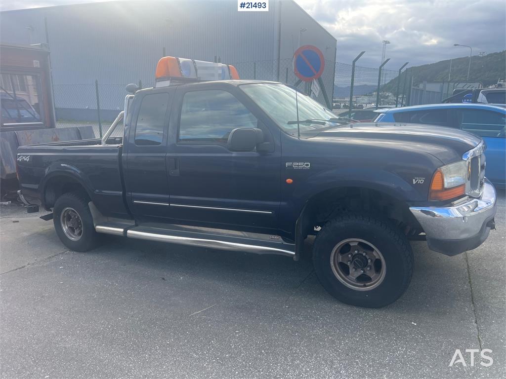 Ford F250 Super Duty v10 pickup 4x4 1 owner car