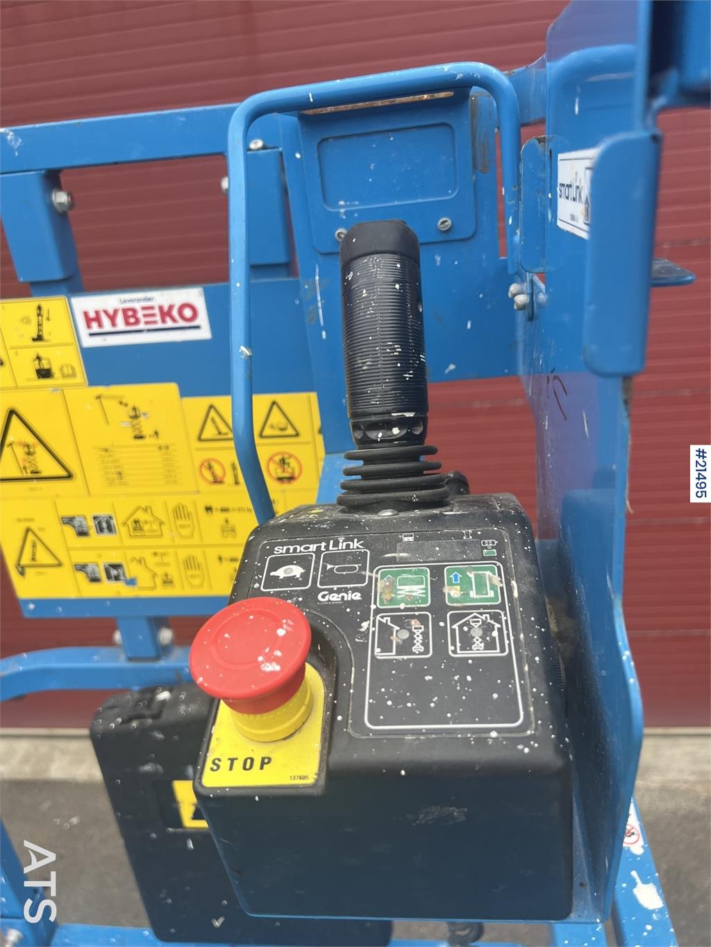 Genie GS-1532 Electric Scissor Lift w/ Small Timer