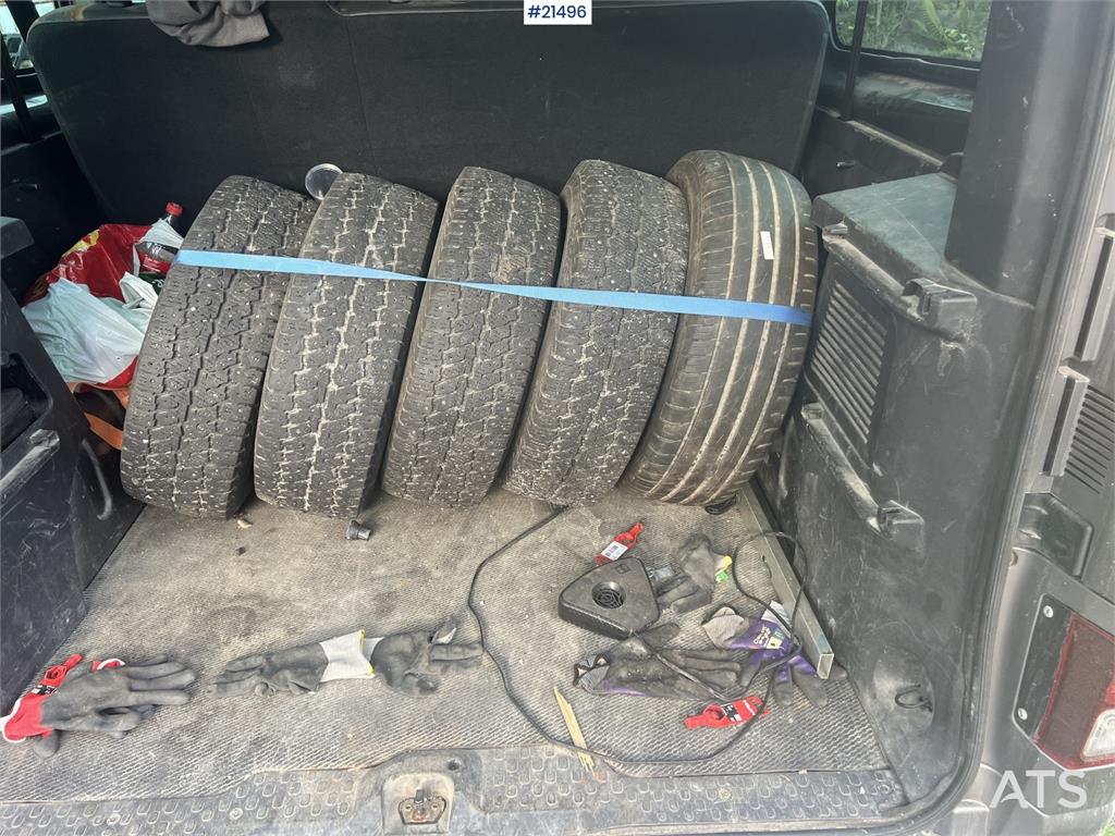 Opel Vivaro w/ seating for 9