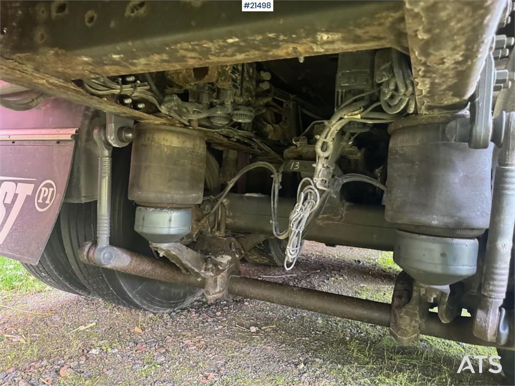 Volvo Fh520 6x2 box truck w/ full side opening and lift.