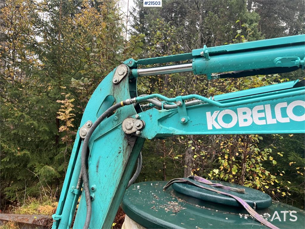 Kobelco Sk25SR-6E Excavator w/ sanding bucket, digging buc
