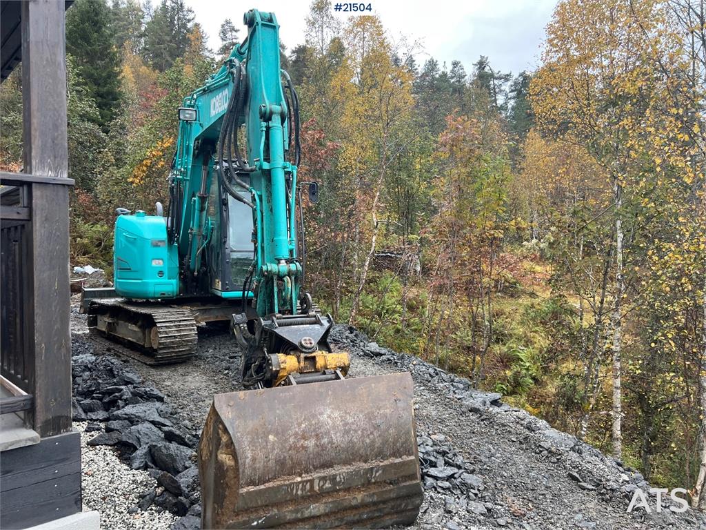 Kobelco Sk75SR-3E excavator w/ sanding bucket, rototilt an