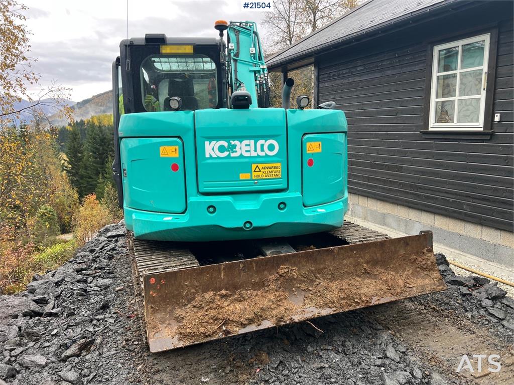 Kobelco Sk75SR-3E excavator w/ sanding bucket, rototilt an