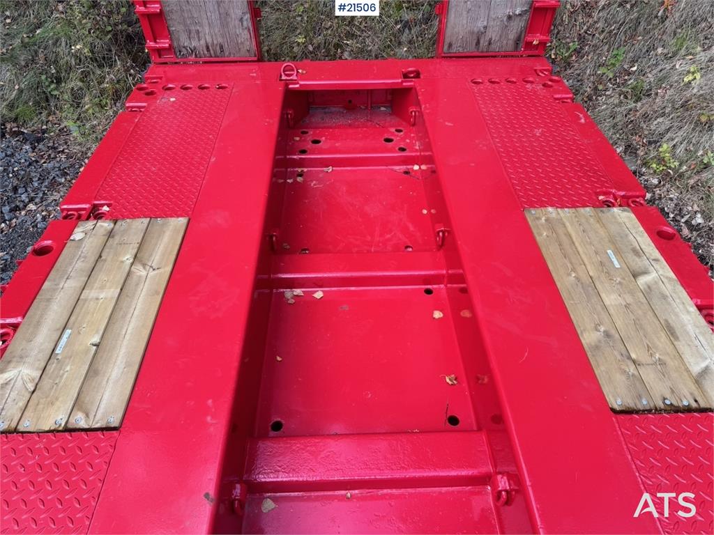 Doll Machinery Semi w/ Widening and Hydraulic Bridges.