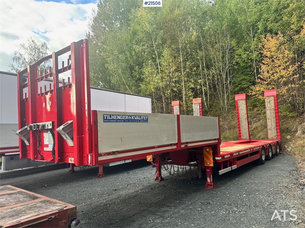 Doll Machinery Semi w/ Widening and Hydraulic Bridges.