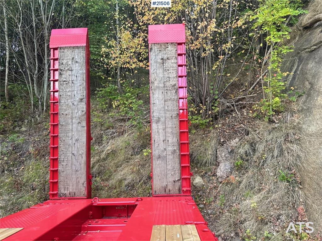 Doll Machinery Semi w/ Widening and Hydraulic Bridges.