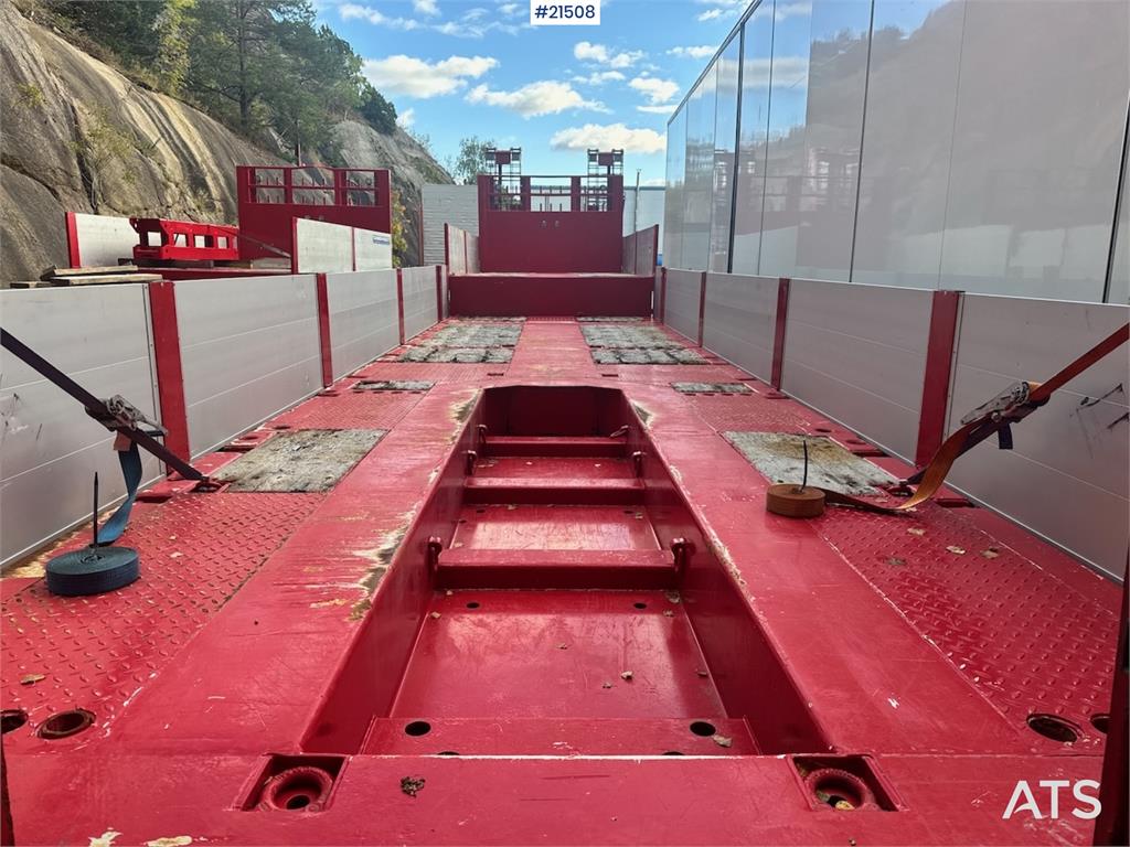 Doll Machinery Semi w/ Widening and Hydraulic Bridges.