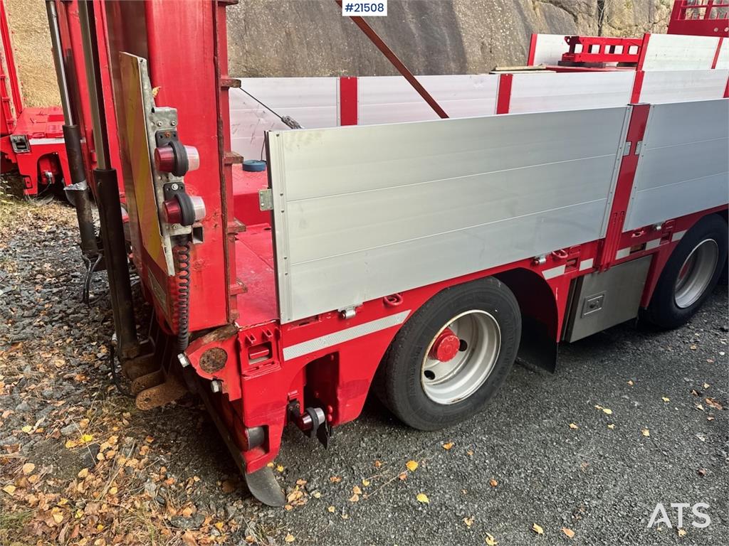 Doll Machinery Semi w/ Widening and Hydraulic Bridges.