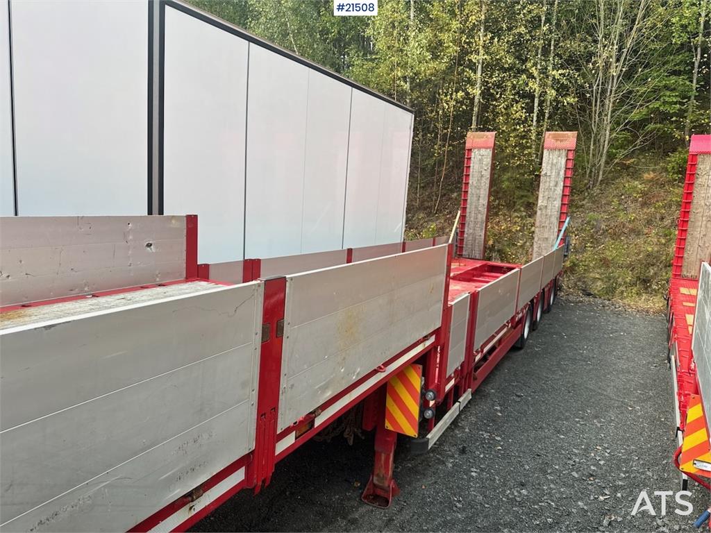 Doll Machinery Semi w/ Widening and Hydraulic Bridges.