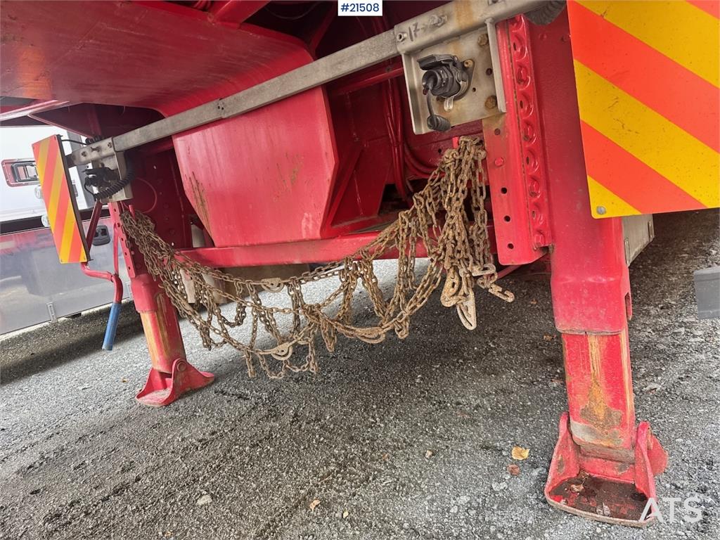 Doll Machinery Semi w/ Widening and Hydraulic Bridges.