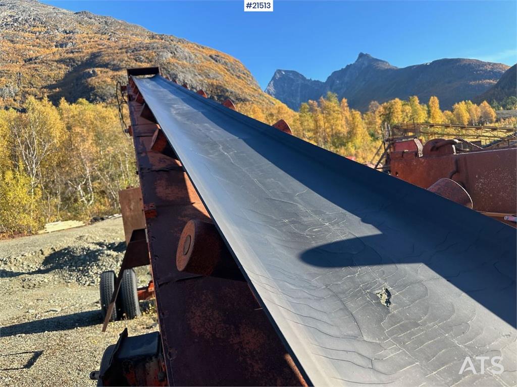 Finlay Hydrascreen screener with feed hopper