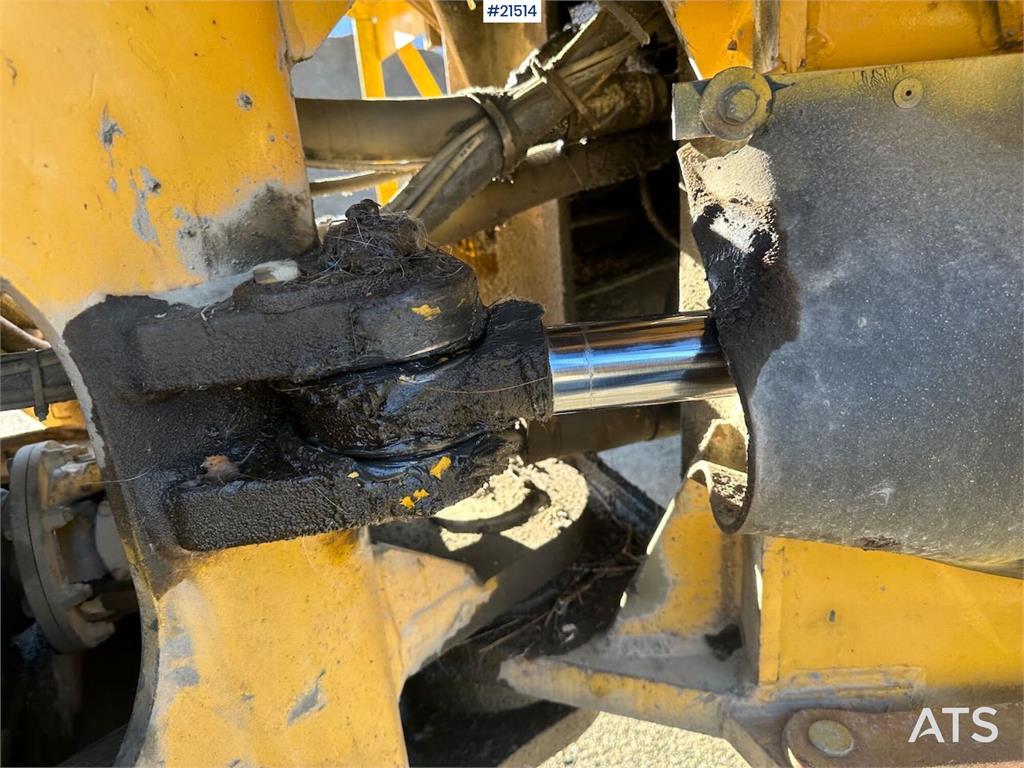 Volvo BM 4500 wheel loader w/ scale and bucket. WATCH VIDEO