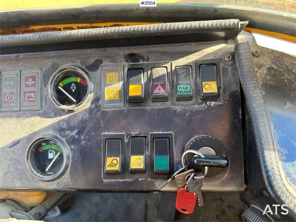 Volvo BM 4500 wheel loader w/ scale and bucket. WATCH VIDEO