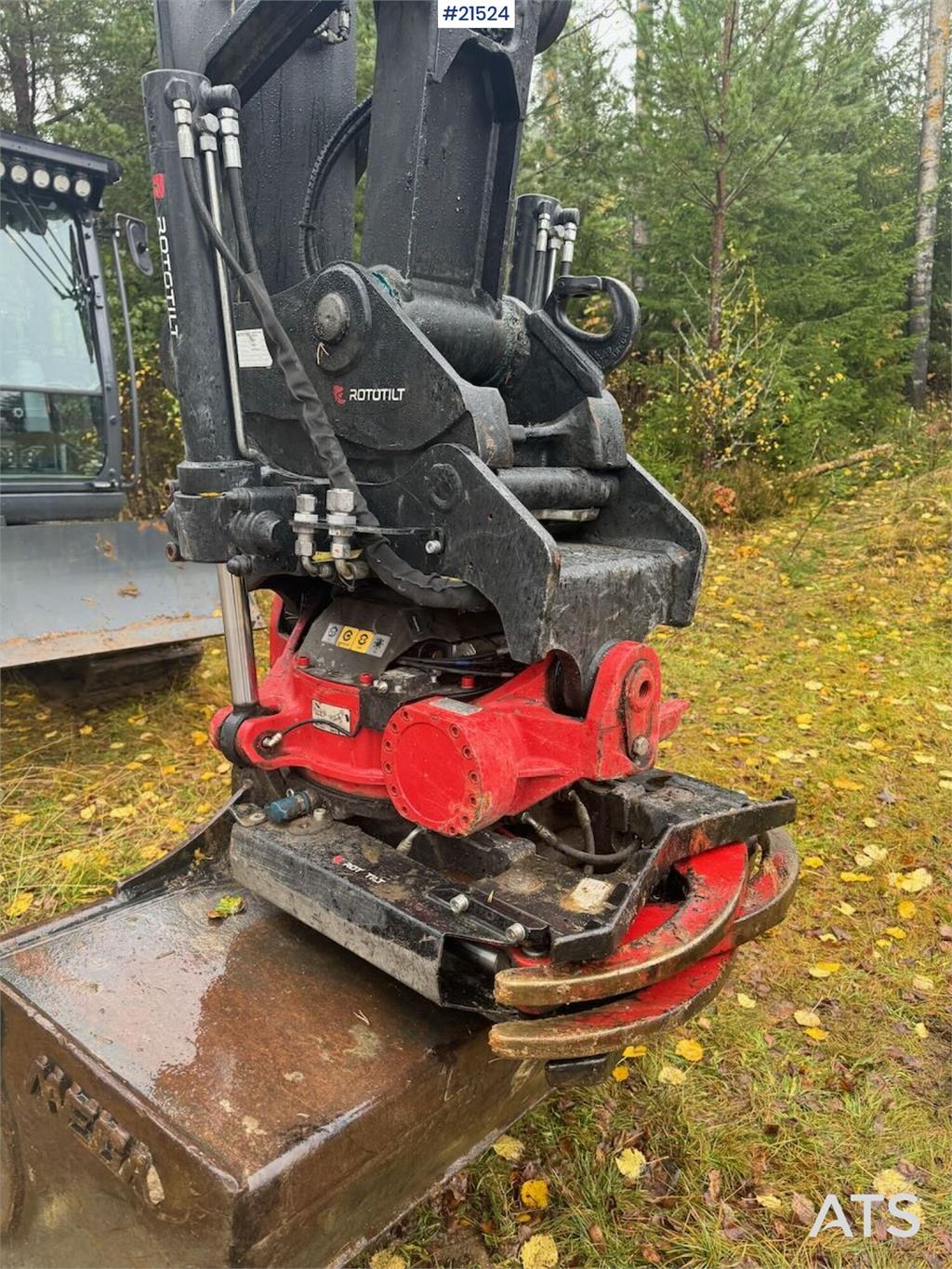 Kobelco SK140SRLC Tracked excavator w/ Machine control, ti