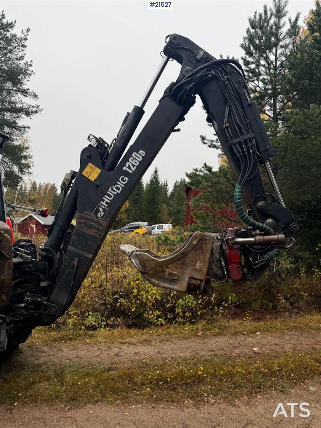 Huddig 1260B Backhoe w/ Huddig 2000 lift, tilt and sandin