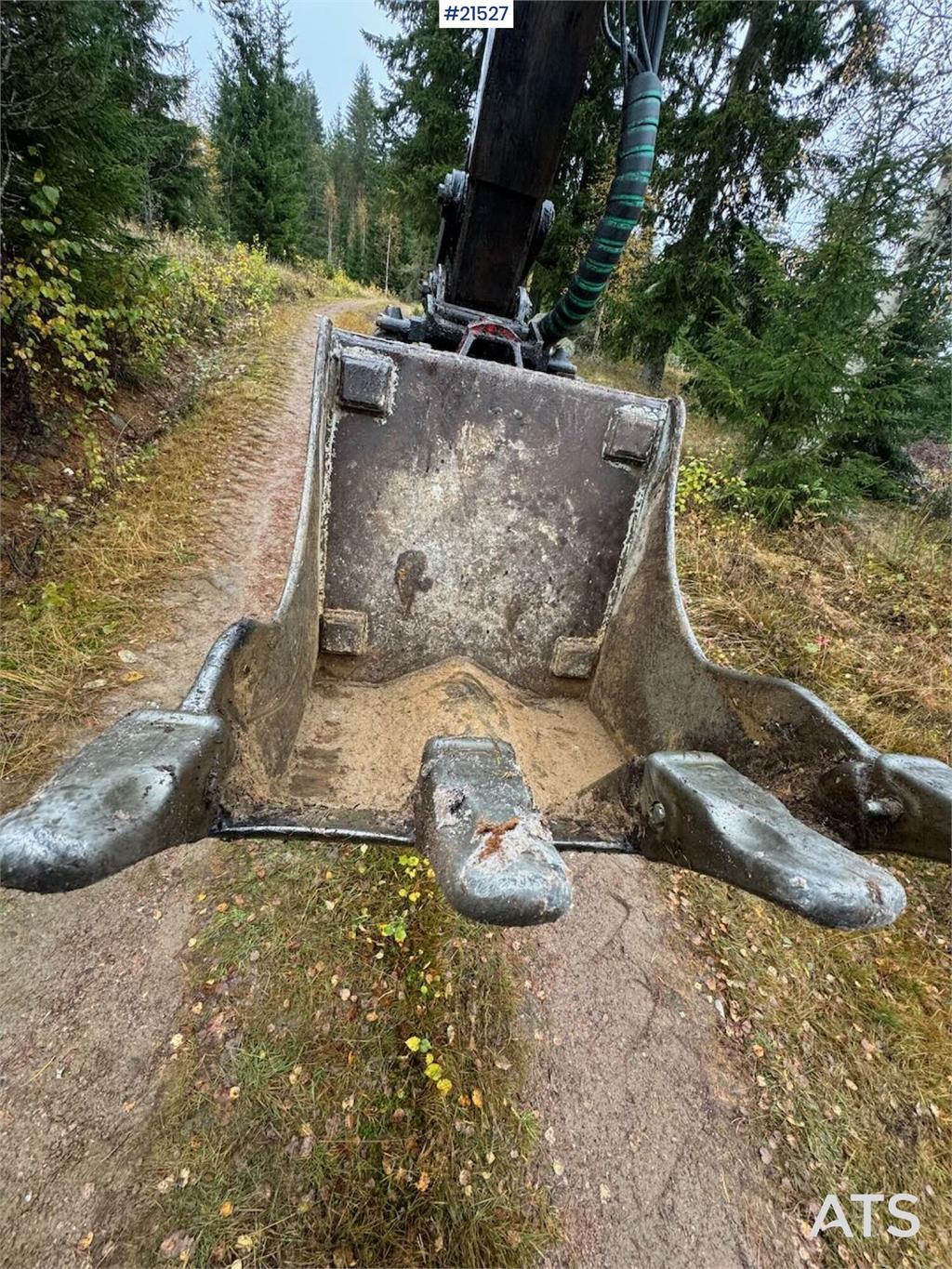 Huddig 1260B Backhoe w/ Huddig 2000 lift, tilt and sandin