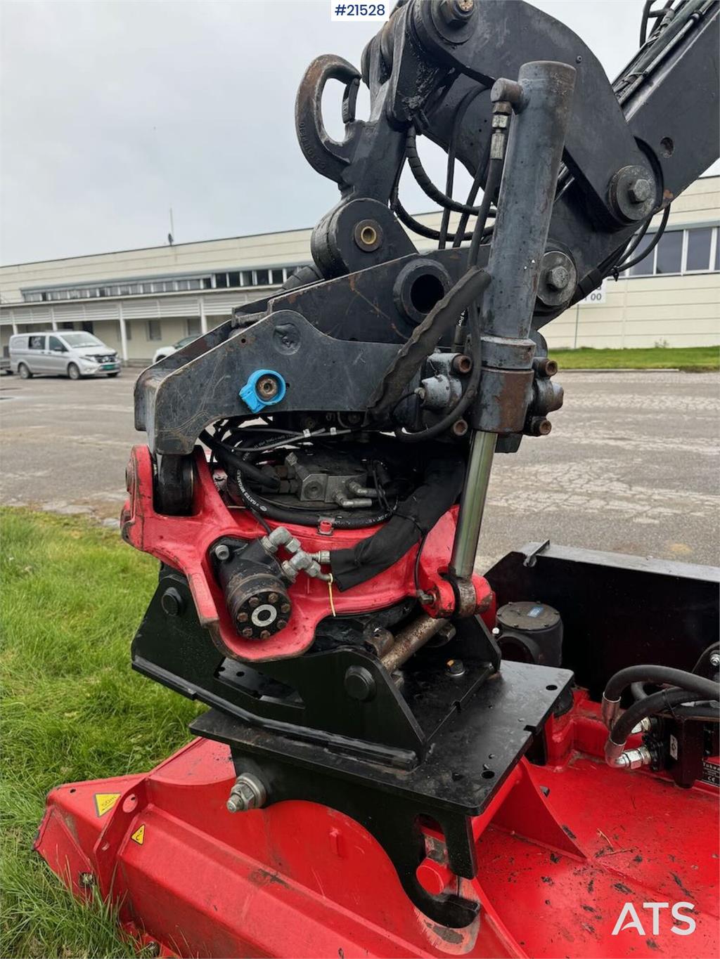 Huddig 1260C Backhoe w/ Palfinger crane, Lift, rototilt a