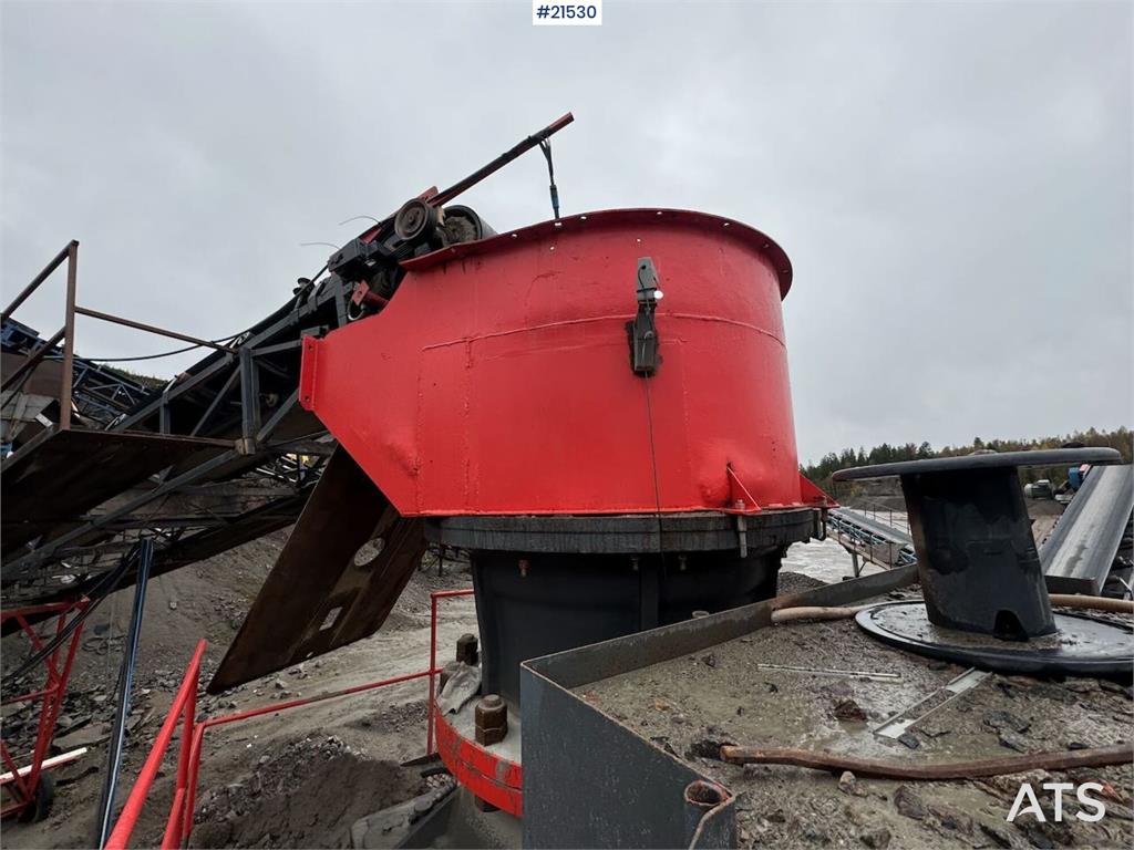 Svedala Arbrå 1336 spindle crusher with parts crusher.