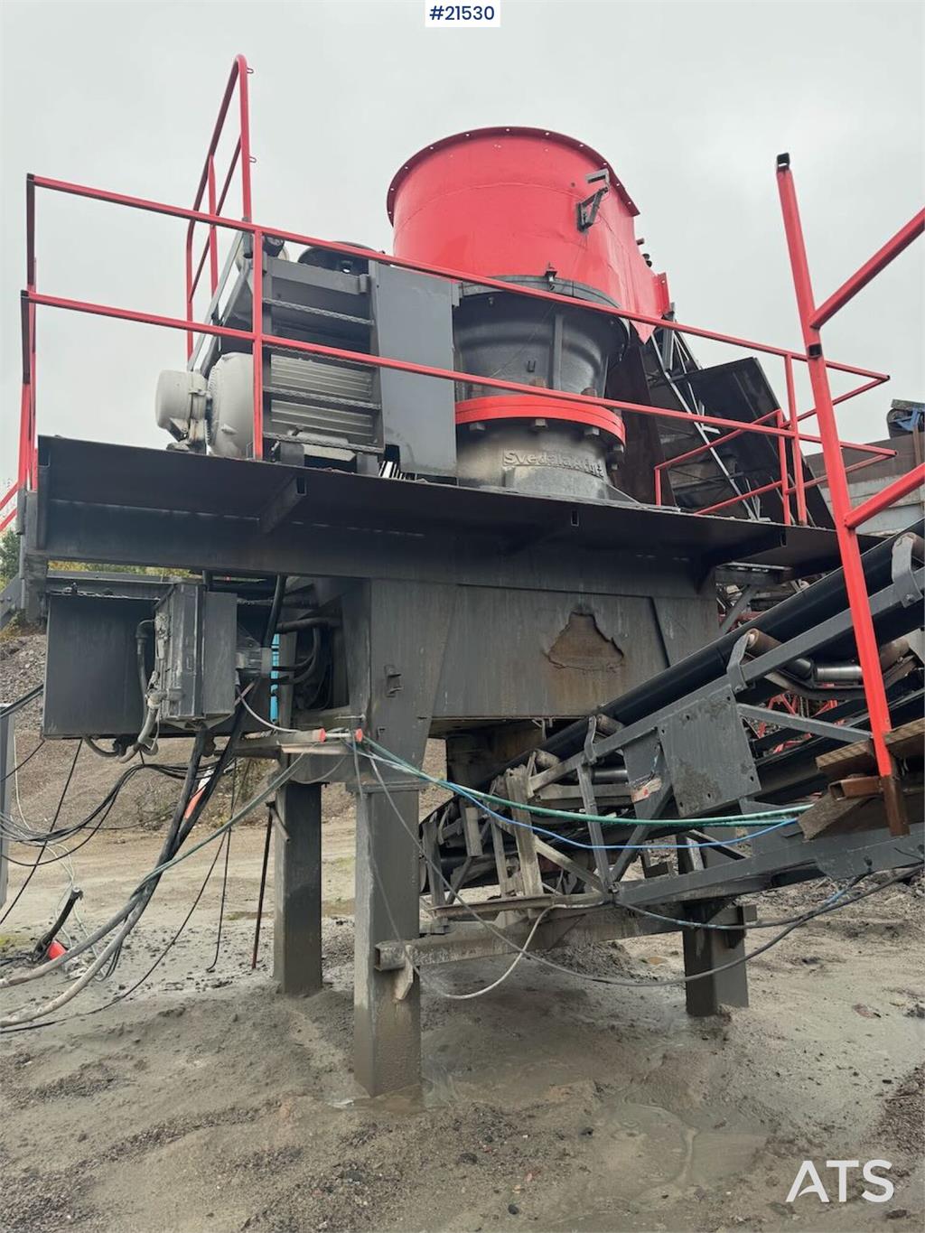 Svedala Arbrå 1336 spindle crusher with parts crusher.