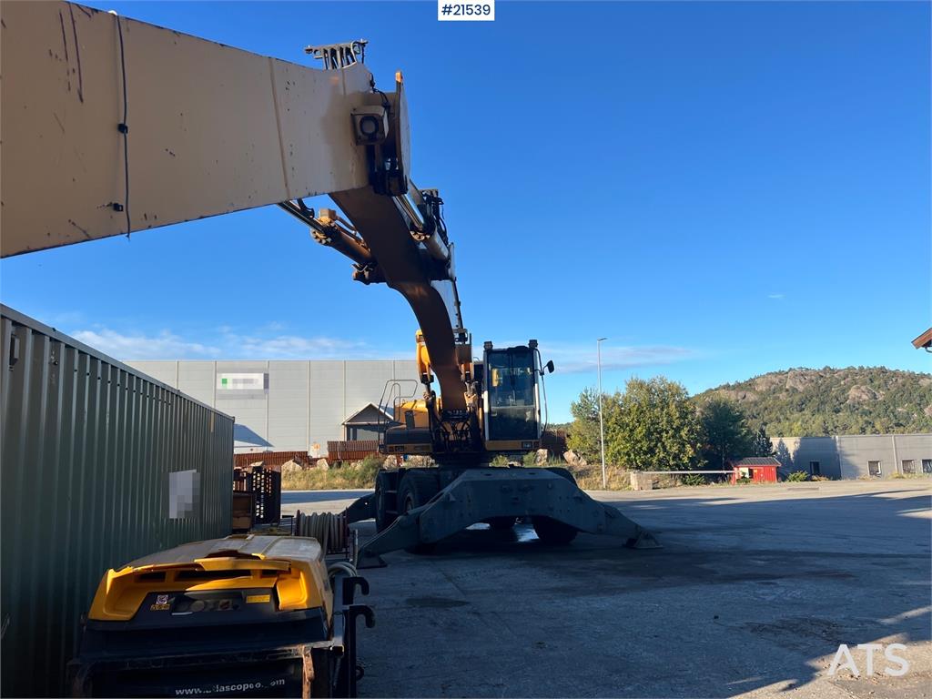 Liebherr A934C