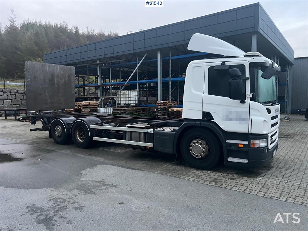 Scania P420 6x2 chassis w/ lift repair object