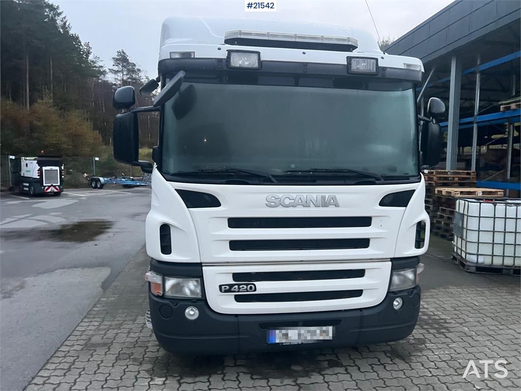 Scania P420 6x2 chassis w/ lift repair object