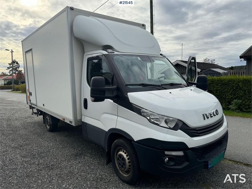 Iveco Daily 35S16 4x2 box truck w/ lift and two sets of