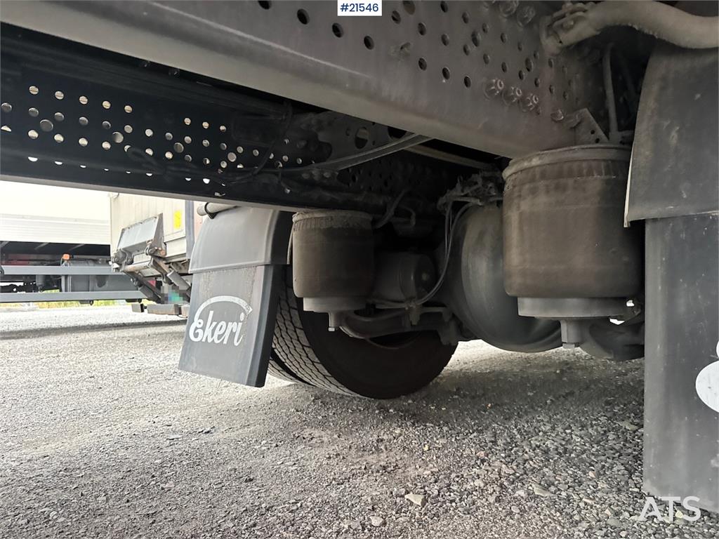 Mercedes-Benz Actros 1833 4x2 Box truck w/ Full side opening.