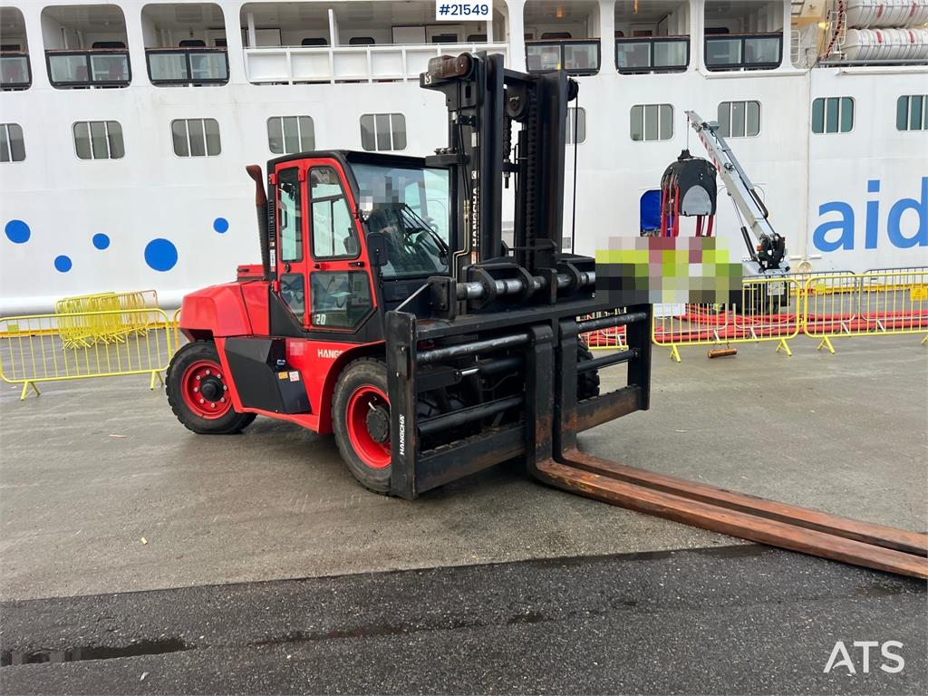 Hangcha CPCD120 Forklift w/ hydraulic forks, side shift an