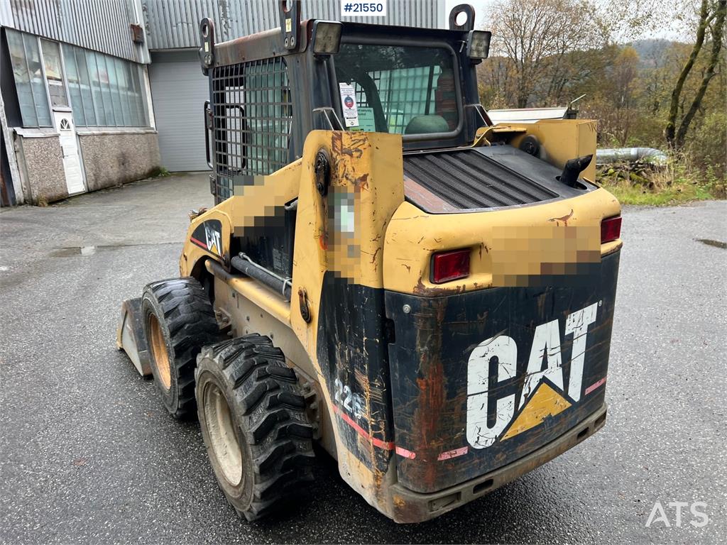CAT 226