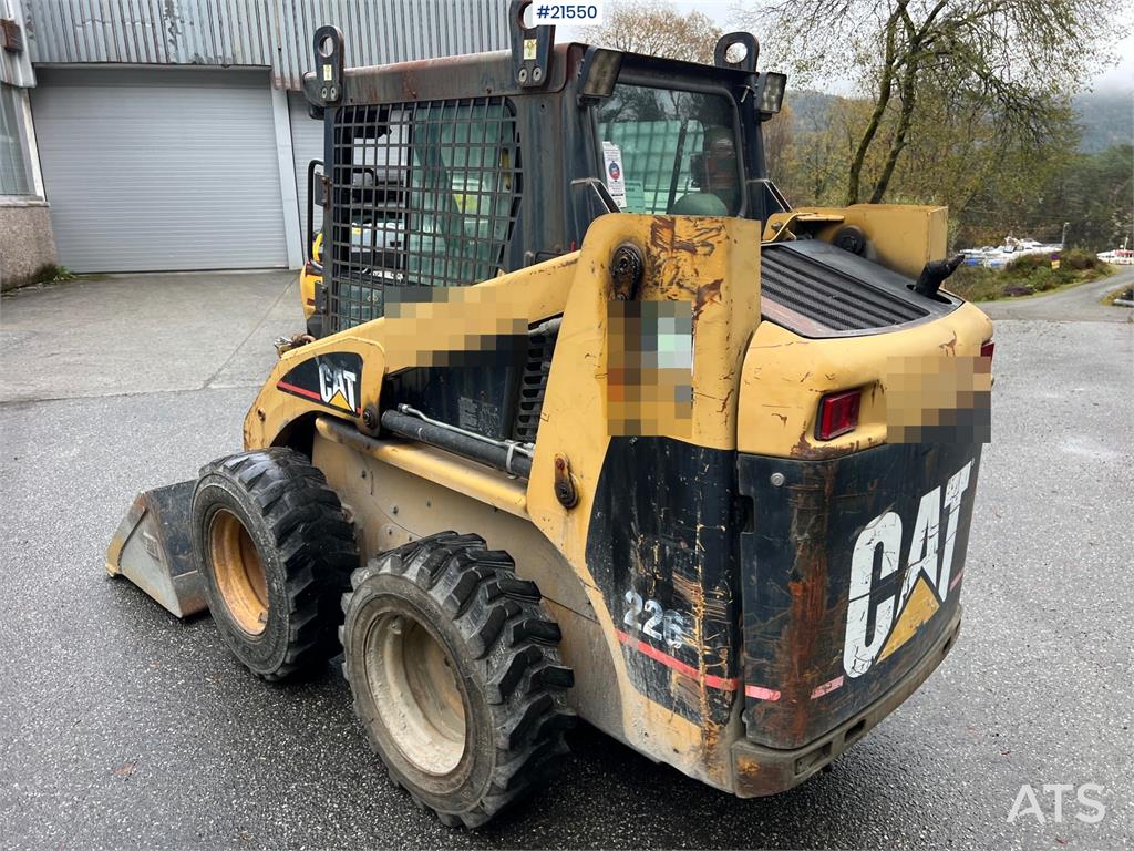 CAT 226
