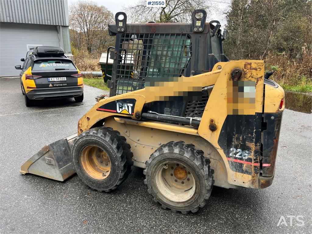 CAT 226