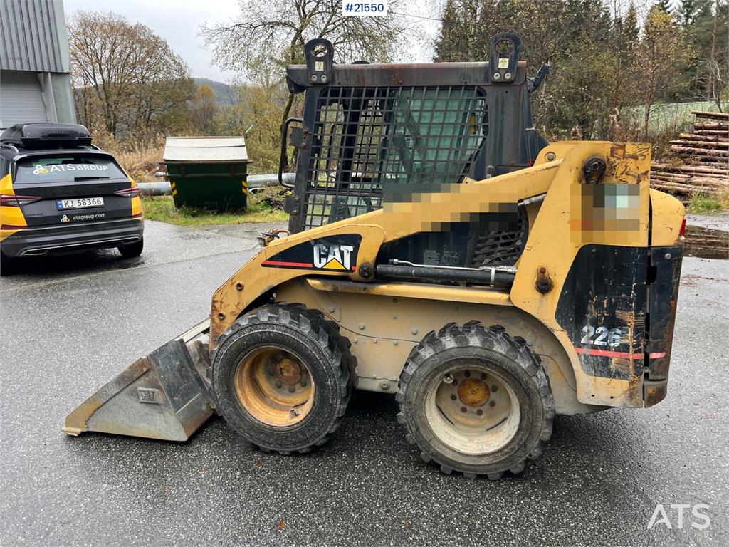 CAT 226