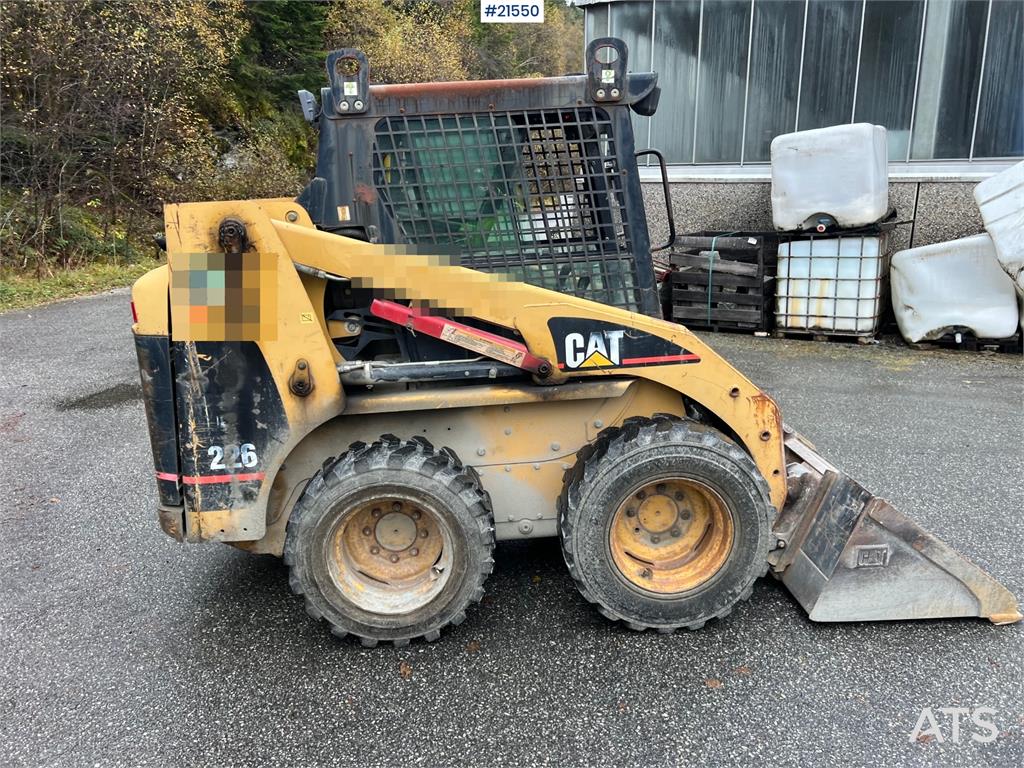 CAT 226